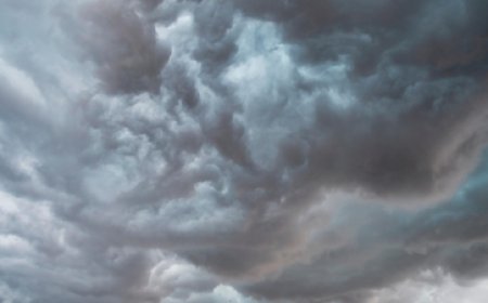 'ജാഗ്രതൈ', യുഎഇയിൽ മഴ കനക്കും; പ്രവാസികൾക്ക് മുന്നറിയിപ്പ് നൽകി കാലാവസ്ഥ കേന്ദ്രം