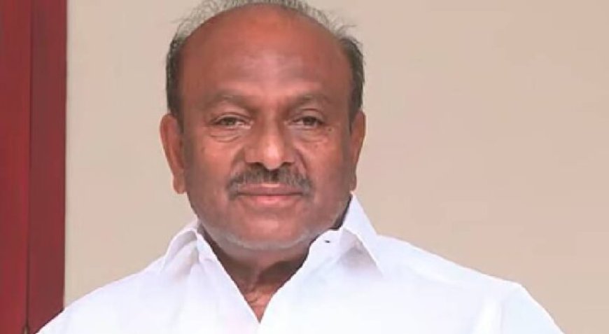 ശബരിമല സ്വര്‍ണക്കൊള്ളക്കേസില്‍ മുന്‍ ദേവസ്വംബോര്‍ഡ് അംഗം കെ പി ശങ്കരദാസ് അറസ്റ്റില്‍. ആശുപത്രിയിലെത്തിയാണ് എസ്‌ഐടി ശങ്കരദാസിന്റെ അറസ്റ്റ് രേഖപ്പെടുത്തിയത്.